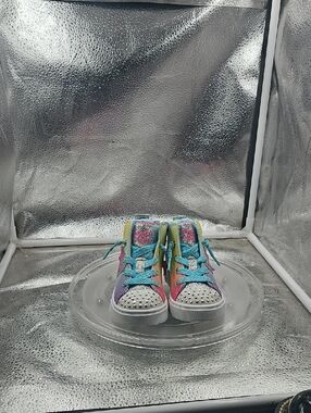 O Pink & White sz 6 Little Girls Light Up